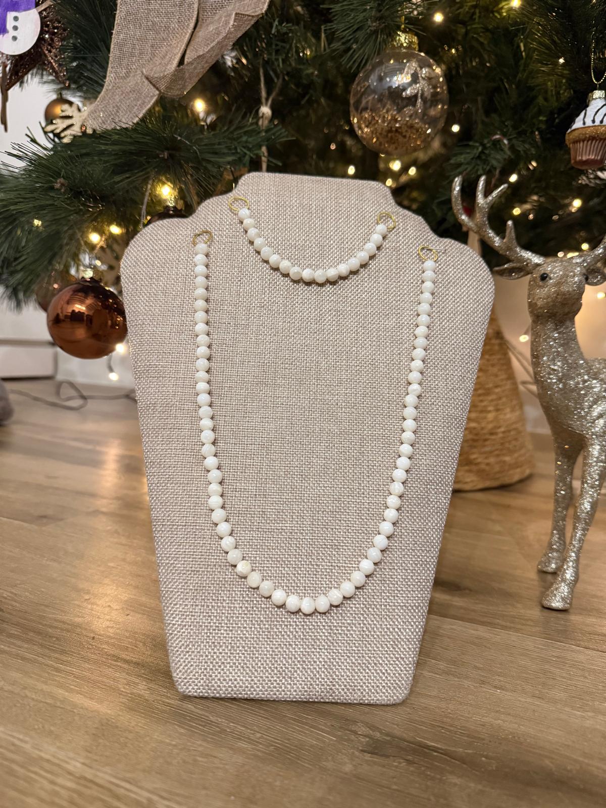 Collar de perles blanques i polsera